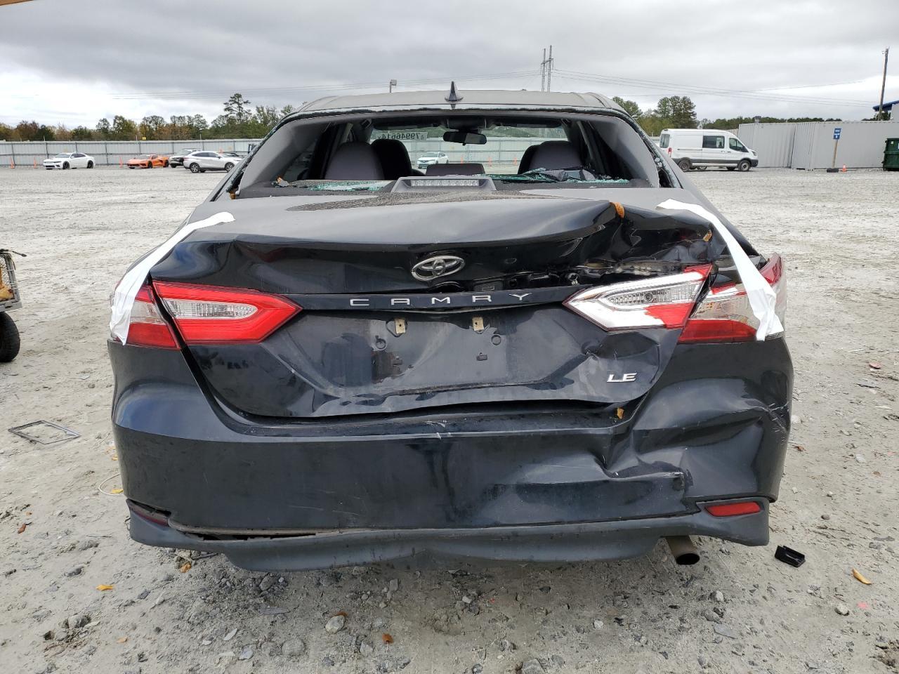 2020 TOYOTA CAMRY LE - Фото 6