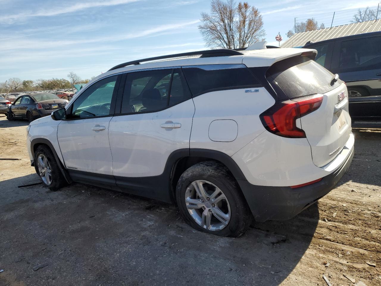 2018 GMC TERRAIN SL - Image 2