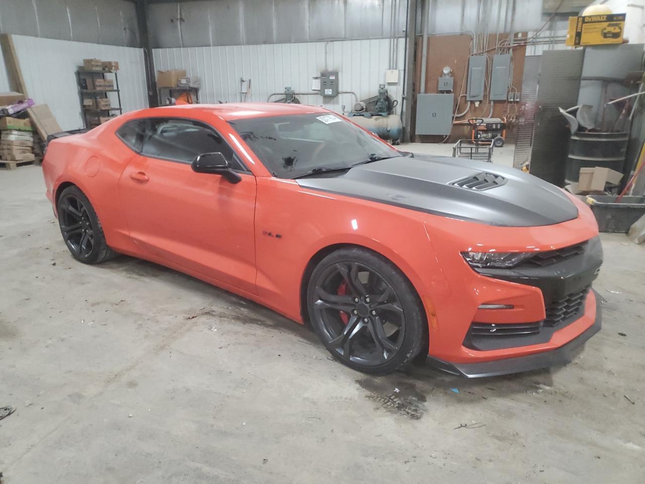 2019 CHEVROLET CAMARO SS - Image 4