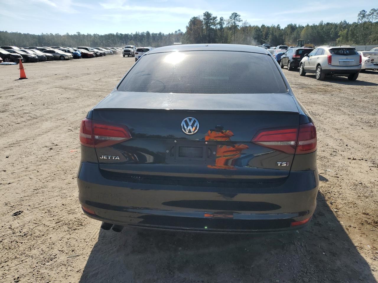 2017 VOLKSWAGEN JETTA S - Image 6