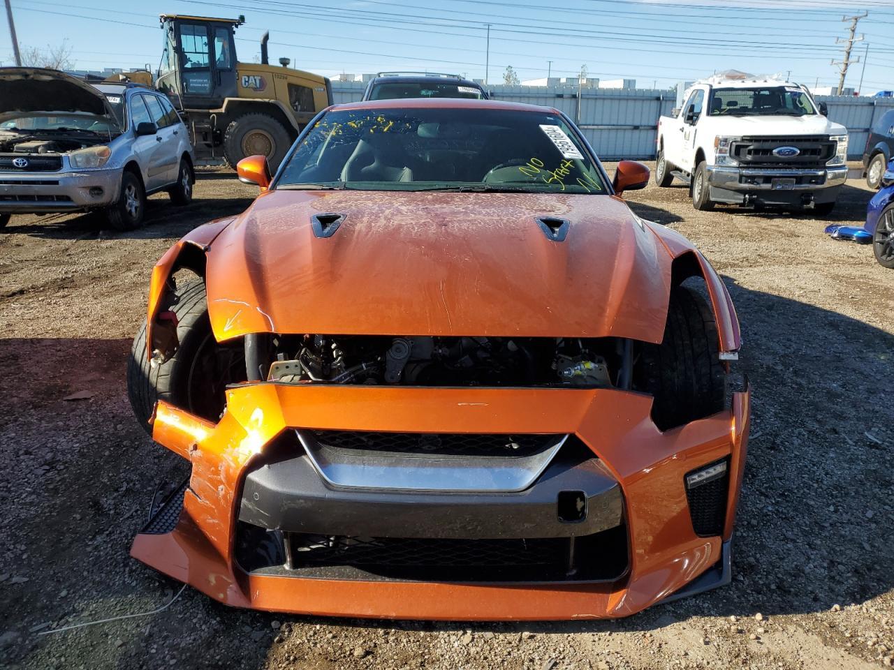 2017 NISSAN GT-R PREMI - Фото 5