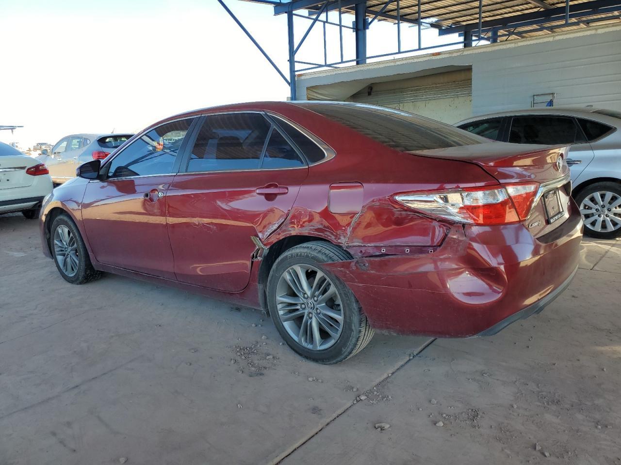 2016 TOYOTA CAMRY LE - Фото 2