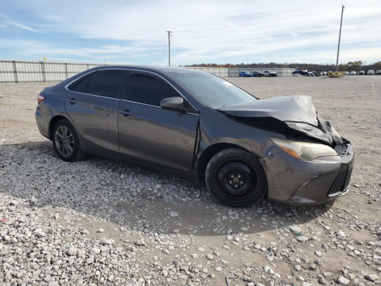 2017 TOYOTA CAMRY LE - Image 4