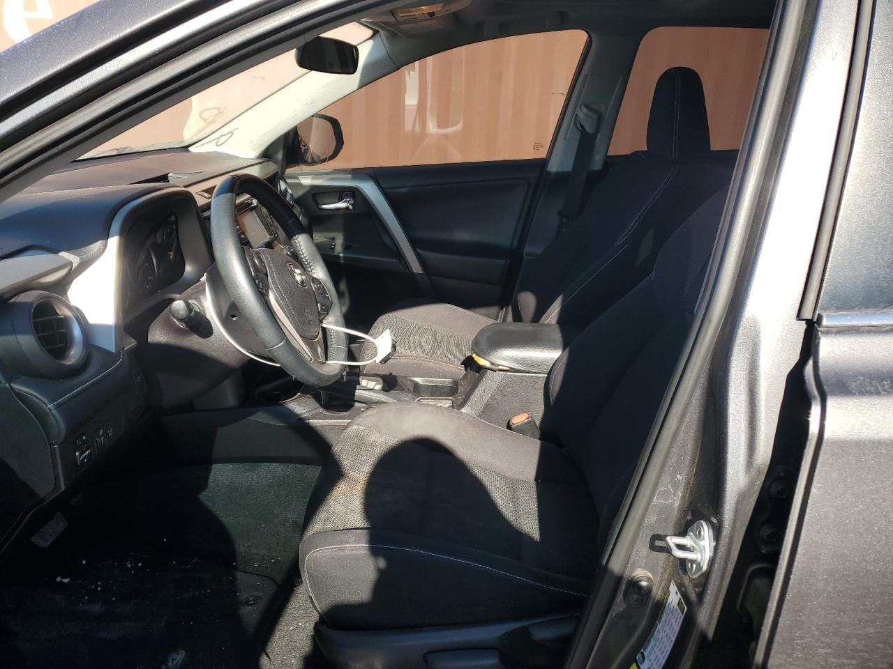 2017 TOYOTA RAV4 XLE - Фото 7