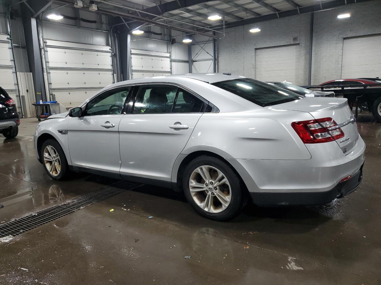 2014 FORD TAURUS SEL - Фото 2