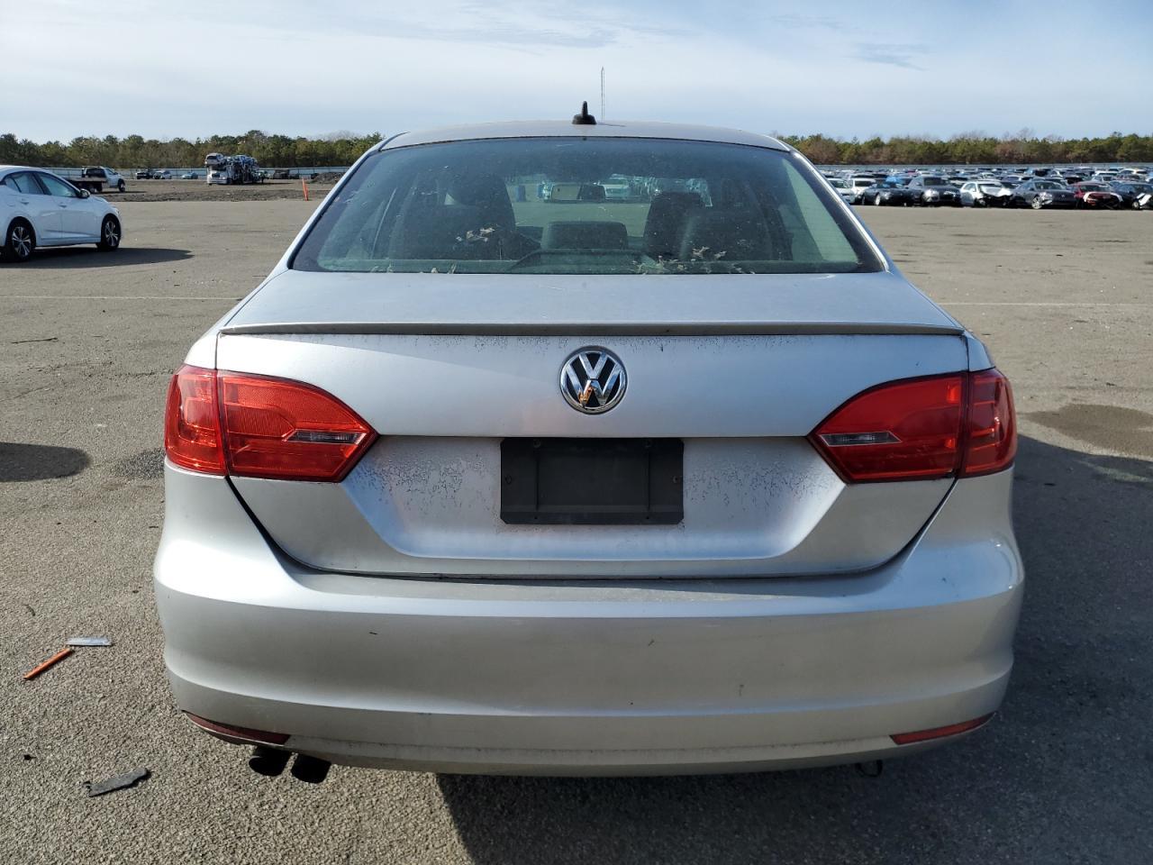 2013 VOLKSWAGEN JETTA TDI - Image 6