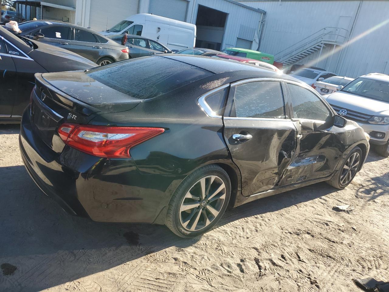 2016 NISSAN ALTIMA 2.5 - Фото 3