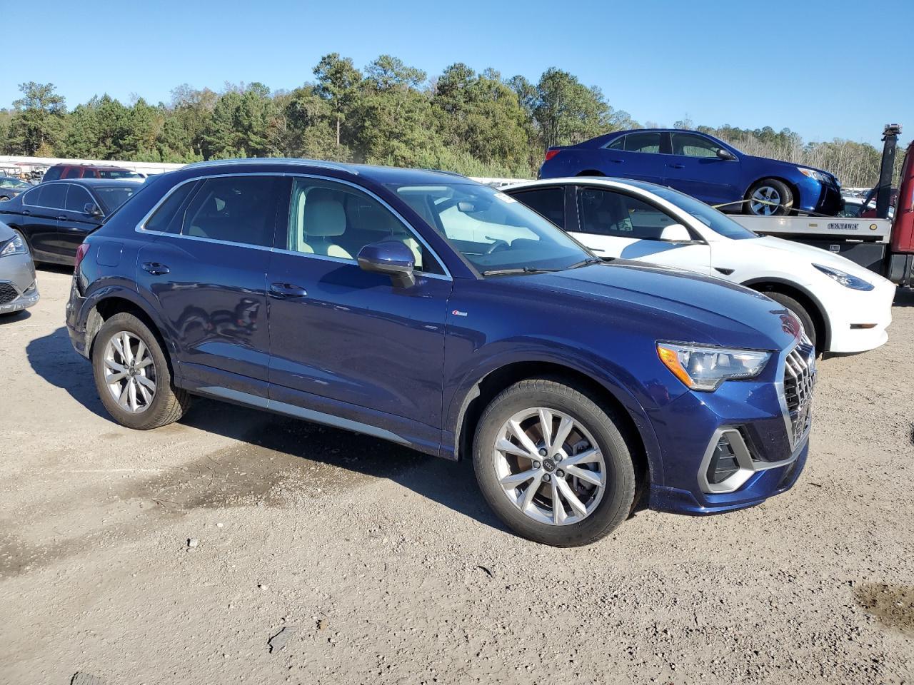 2021 AUDI Q3 PREMIUM - Фото 4