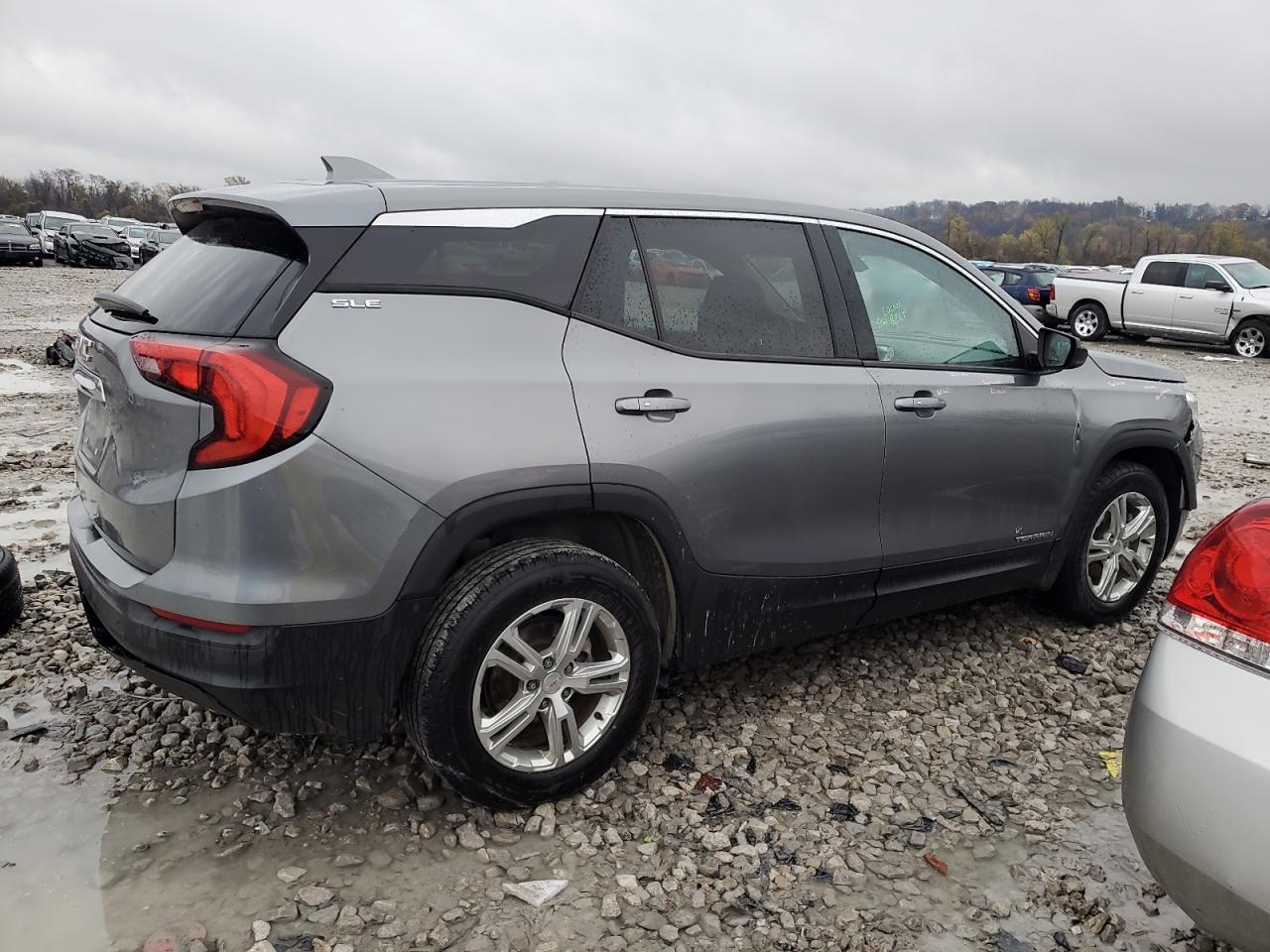 2018 GMC TERRAIN SL - Image 3