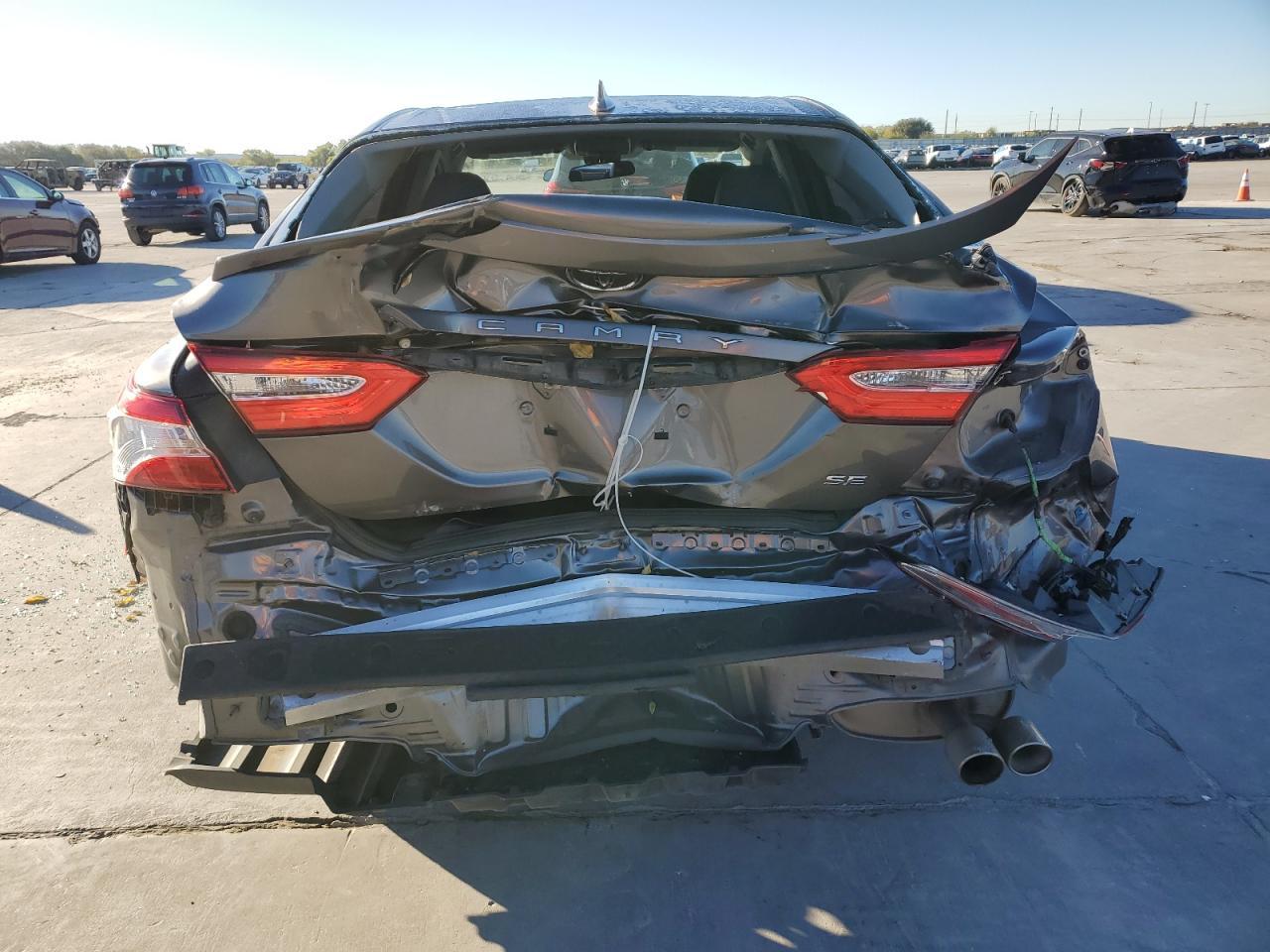 2020 TOYOTA CAMRY SE - Image 6