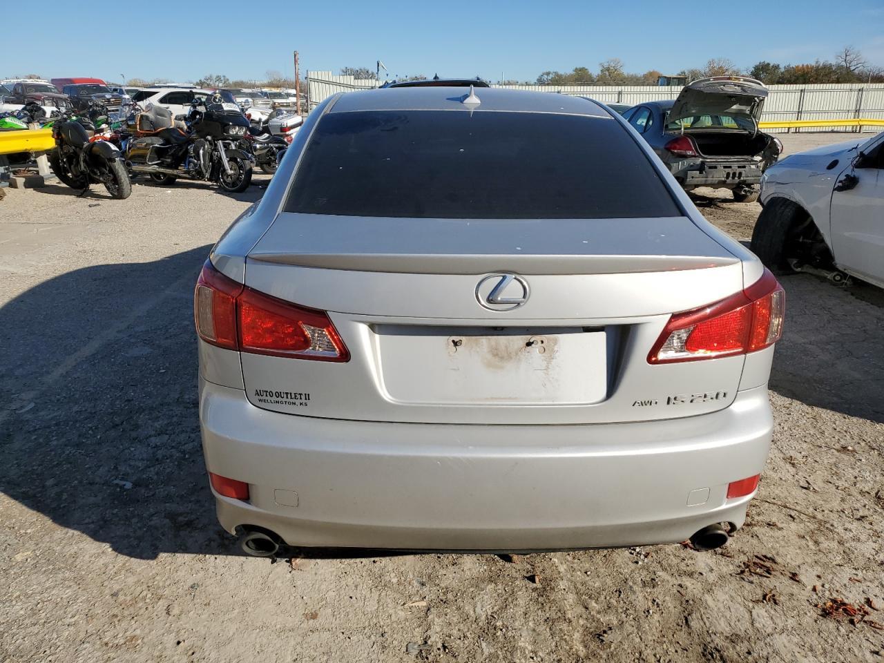 2011 LEXUS IS 250 - Image 6