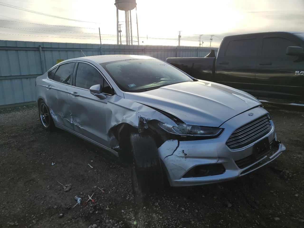 2013 FORD FUSION SE - Image 4