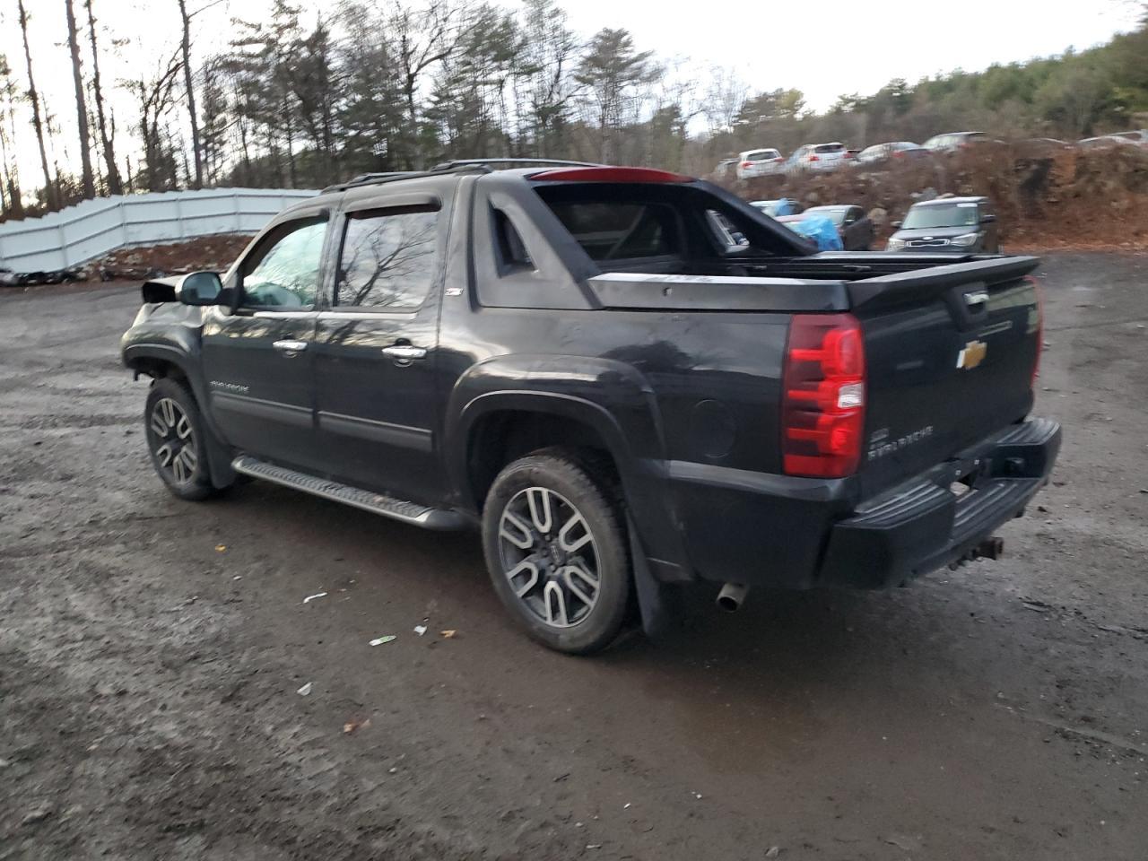 2012 CHEVROLET AVALANCHE - Фото 2
