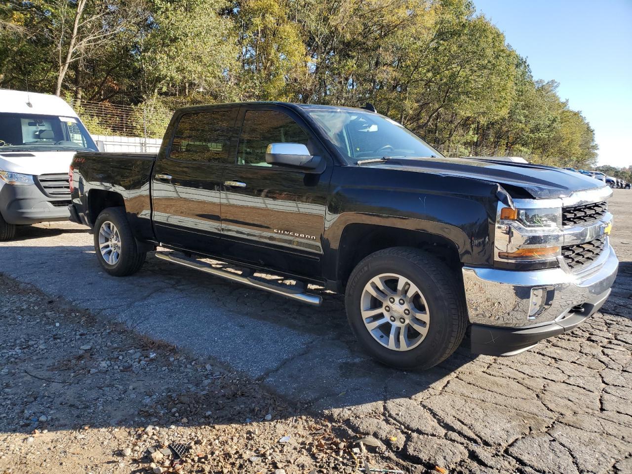 2018 CHEVROLET SILVERADO - Image 4