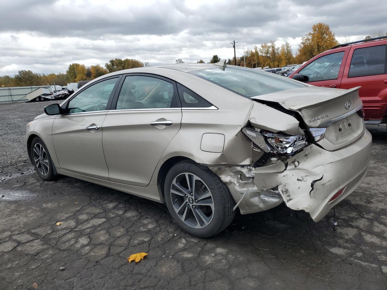 2011 HYUNDAI SONATA GLS - Image 2