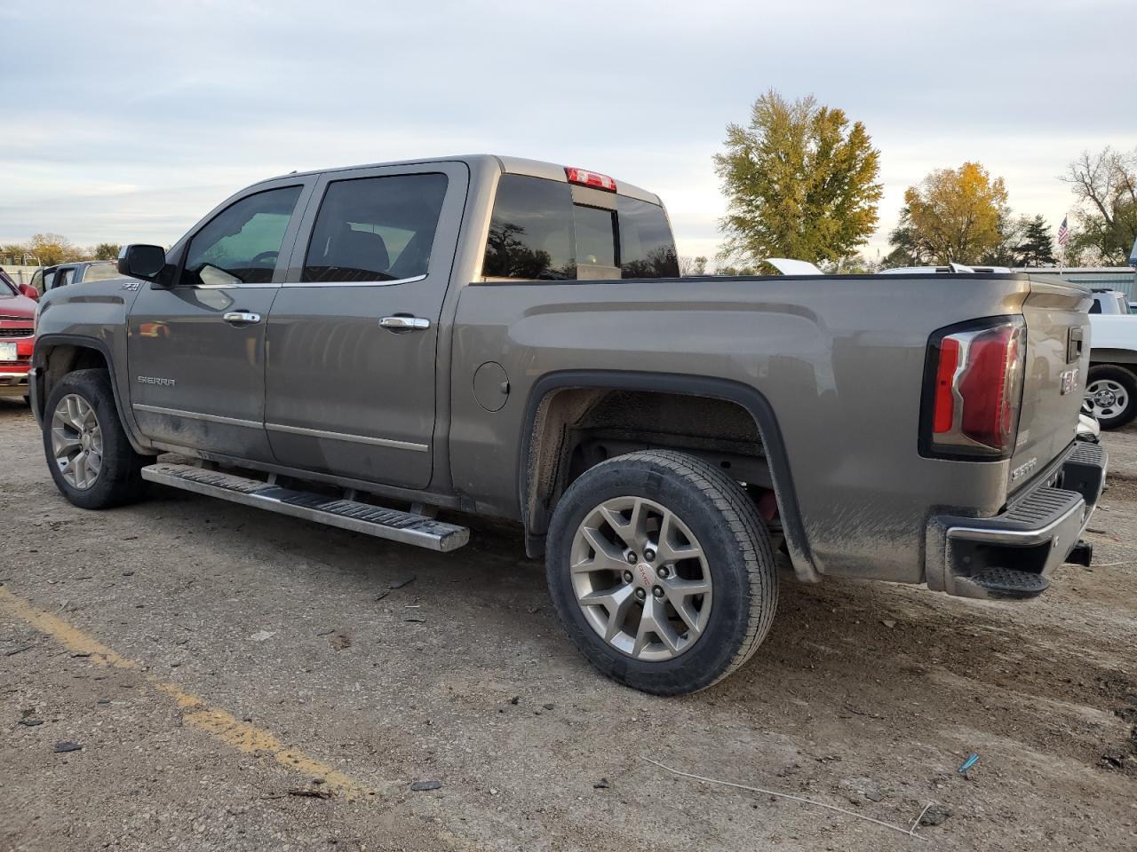 2017 GMC SIERRA K15 - Image 2