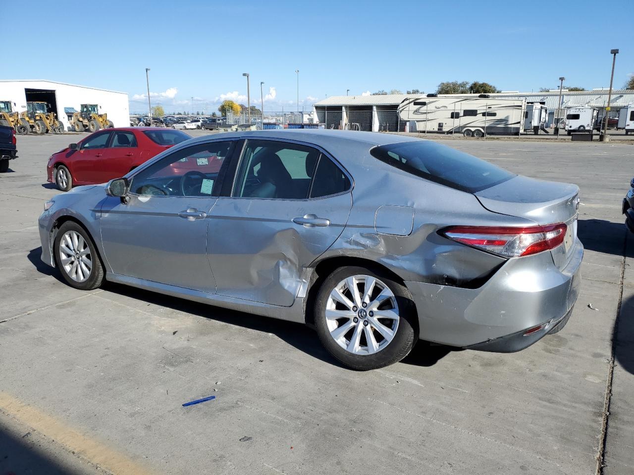 2018 TOYOTA CAMRY L - Фото 2