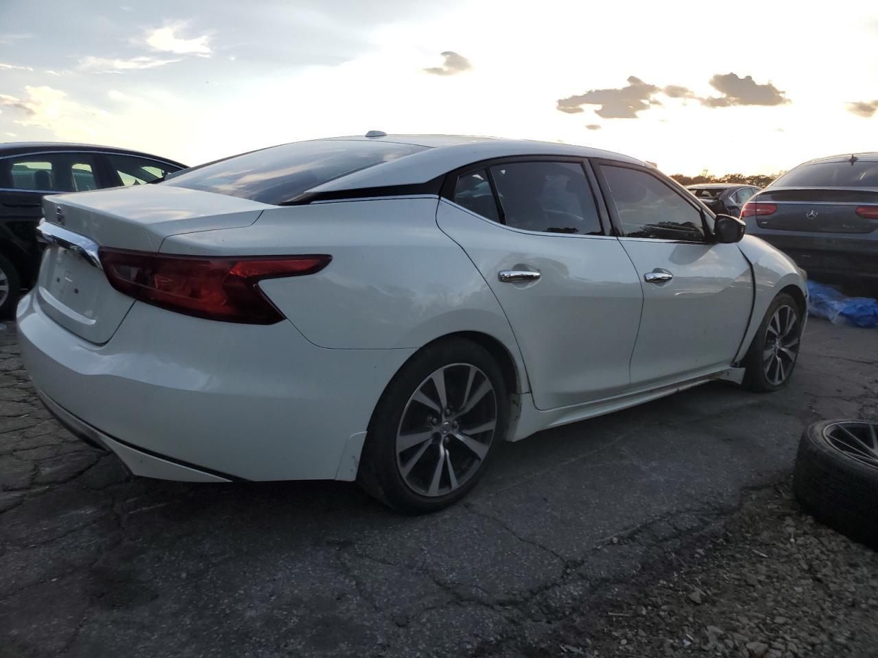 2016 NISSAN MAXIMA 3.5 - Фото 3