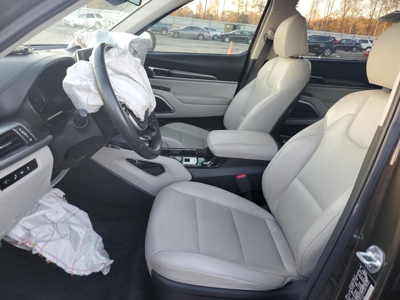 2020 KIA TELLURIDE - Image 7