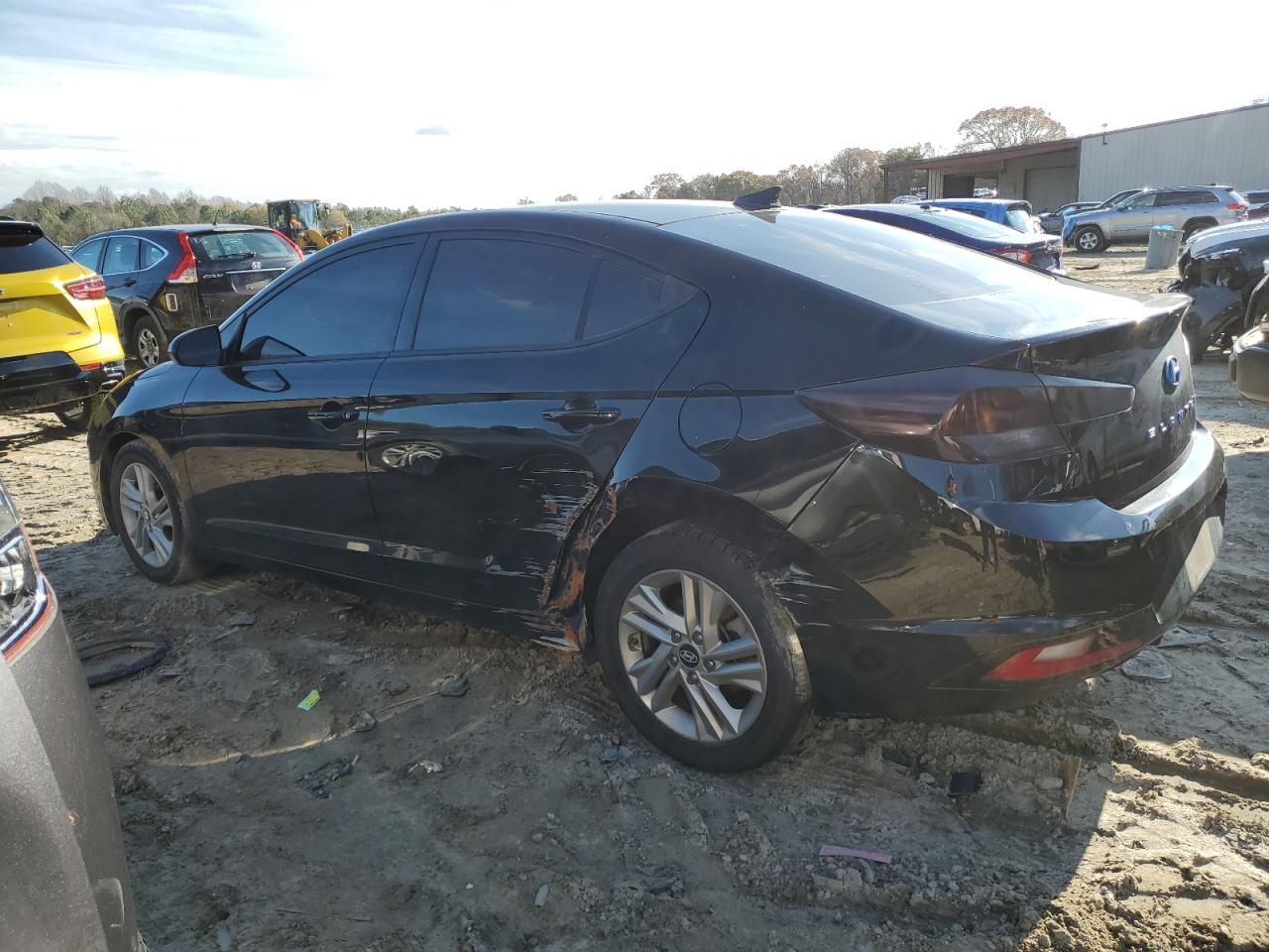 2019 HYUNDAI ELANTRA SE - Image 2