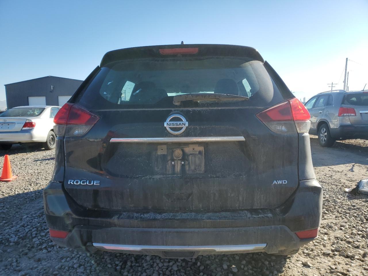 2017 NISSAN ROGUE S - Фото 6