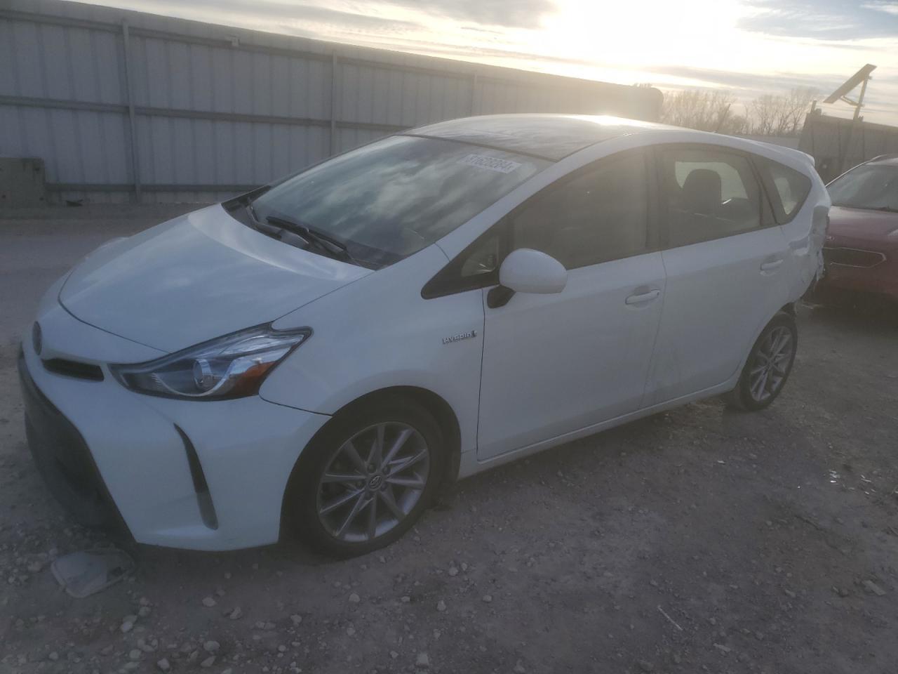 2017 TOYOTA PRIUS V