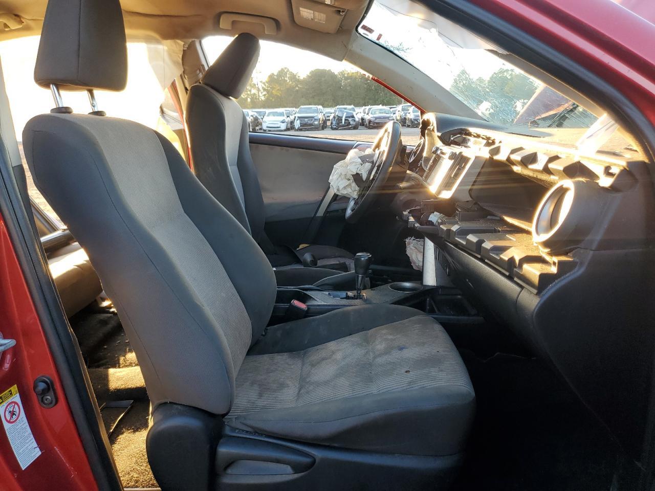 2014 TOYOTA RAV4 LE - Фото 7