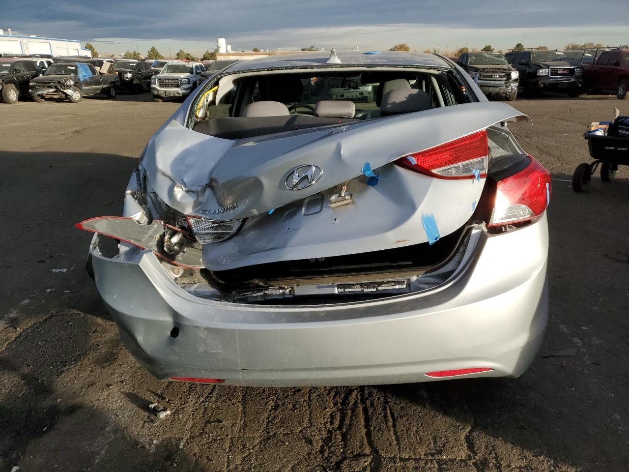 2013 HYUNDAI ELANTRA GL - Image 6