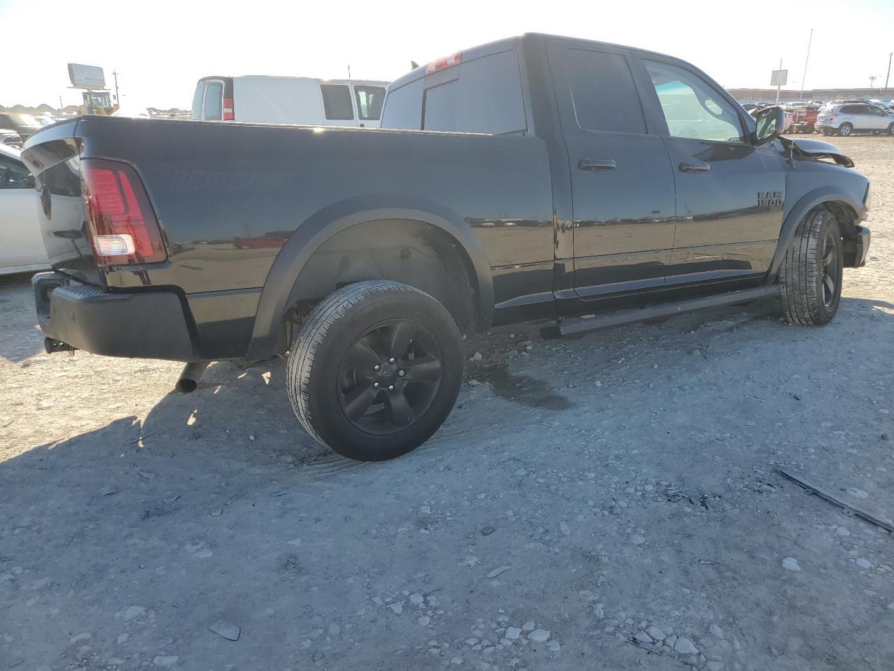 2019 RAM 1500 CLASS - Фото 3