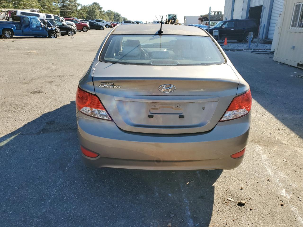 2014 HYUNDAI ACCENT GLS - Фото 6