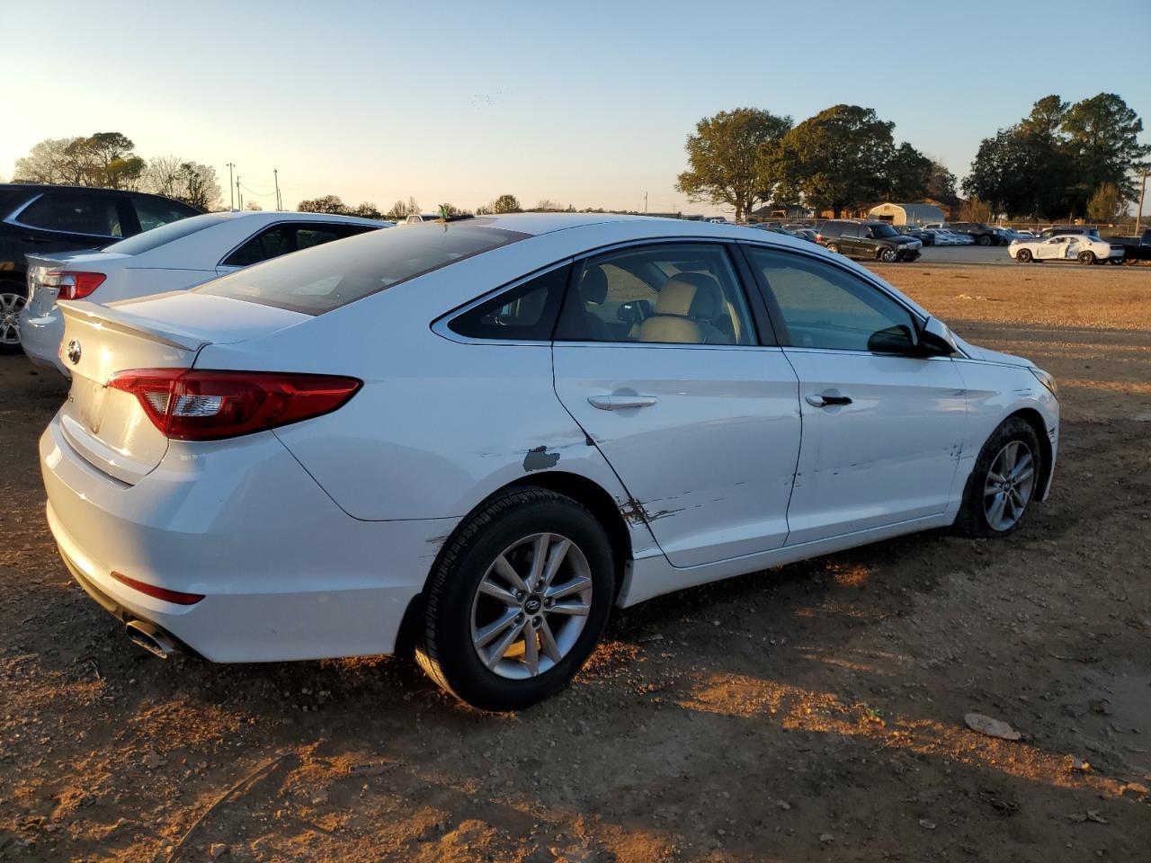 2017 HYUNDAI SONATA SE - Фото 3