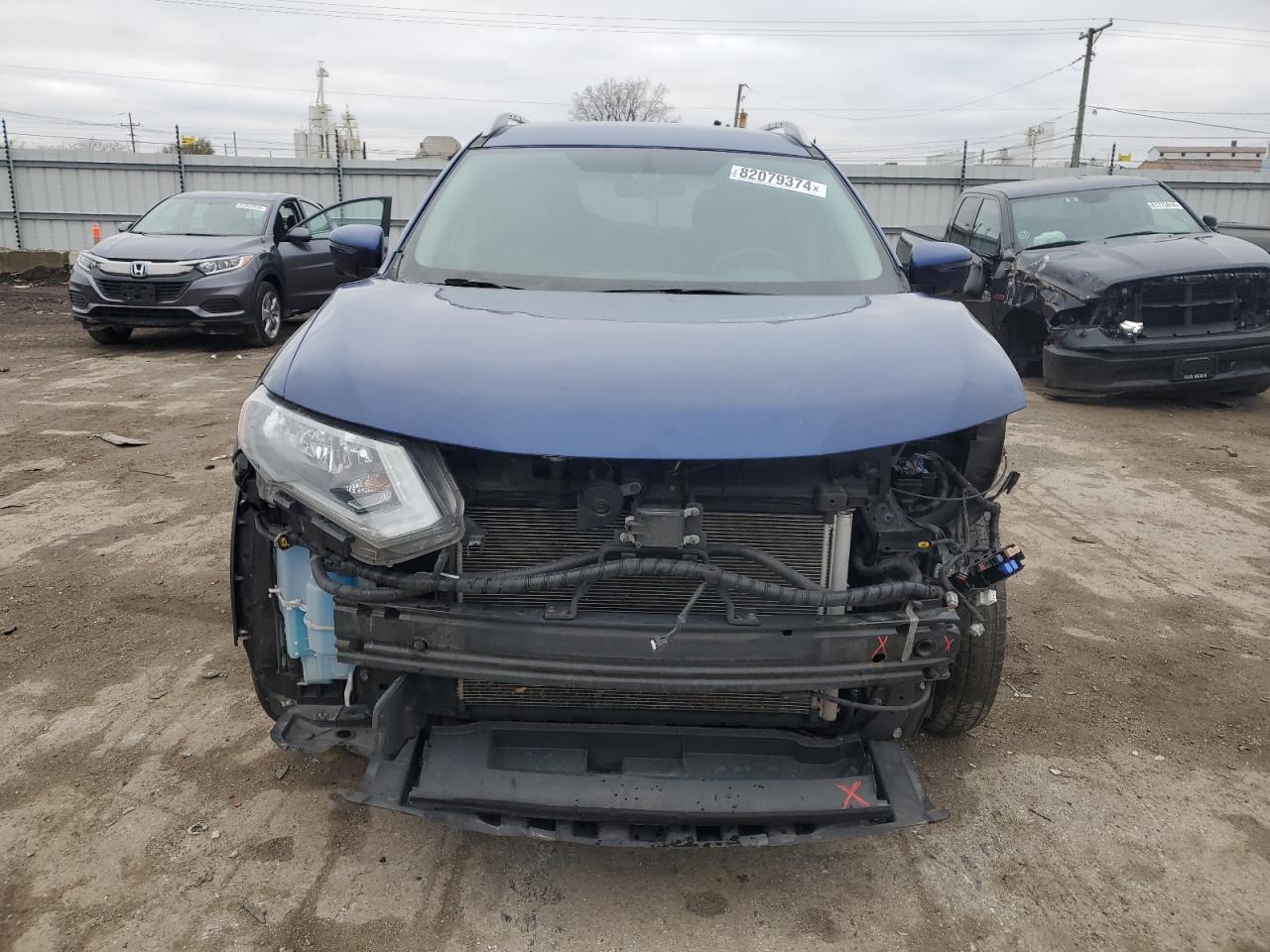 2017 NISSAN ROGUE SV - Image 5
