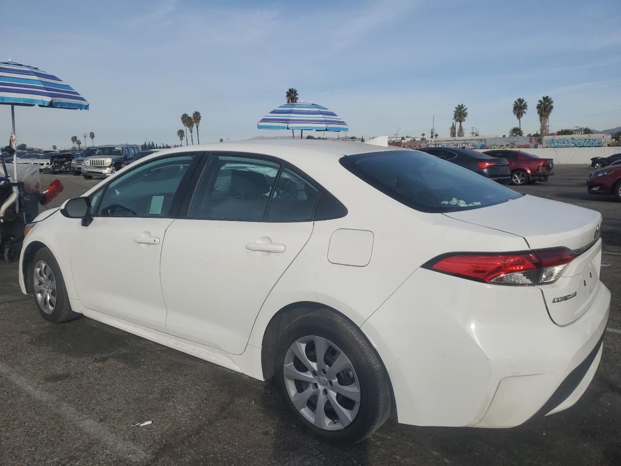 2020 TOYOTA COROLLA LE - Фото 2