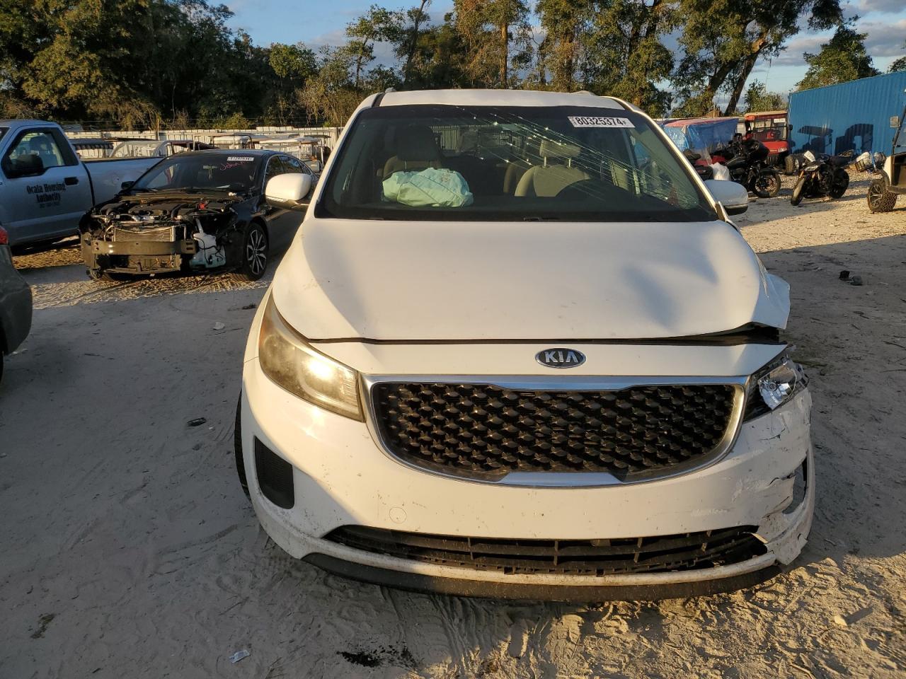 2016 KIA SEDONA LX - Image 5