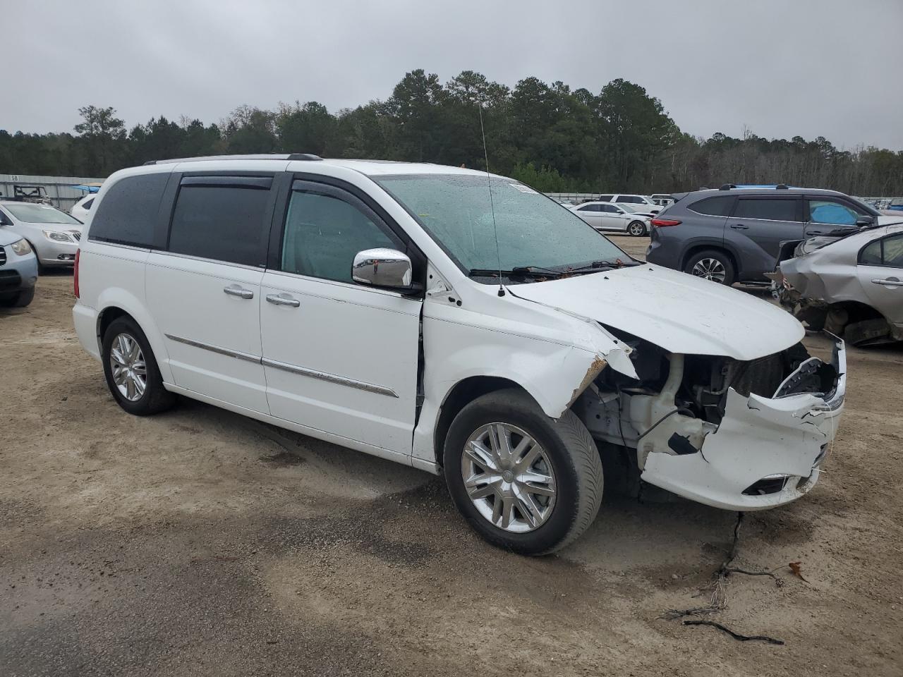 2014 CHRYSLER TOWN & COU - Фото 4
