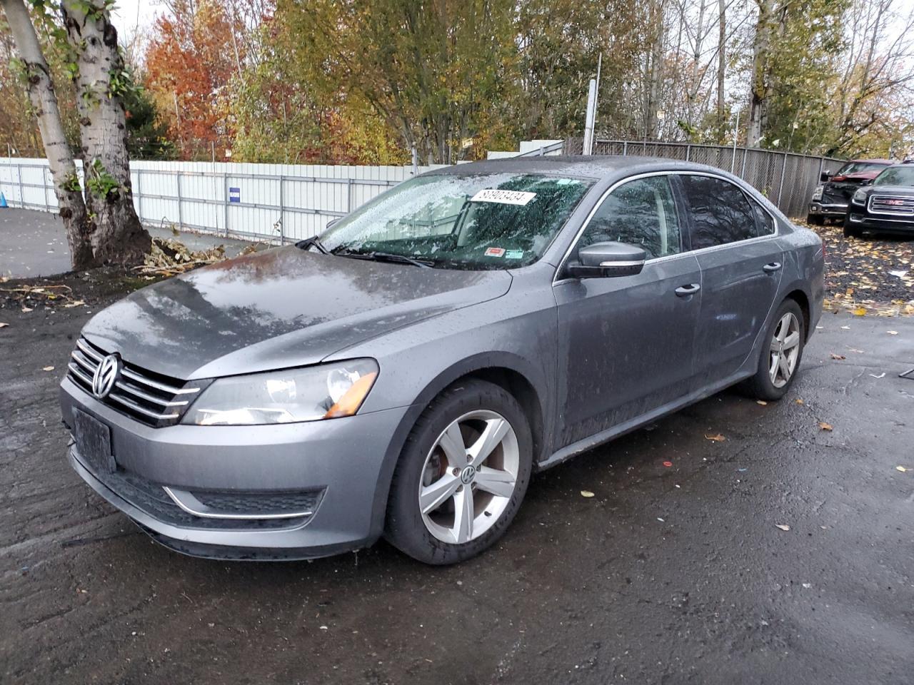 2013 VOLKSWAGEN PASSAT SE