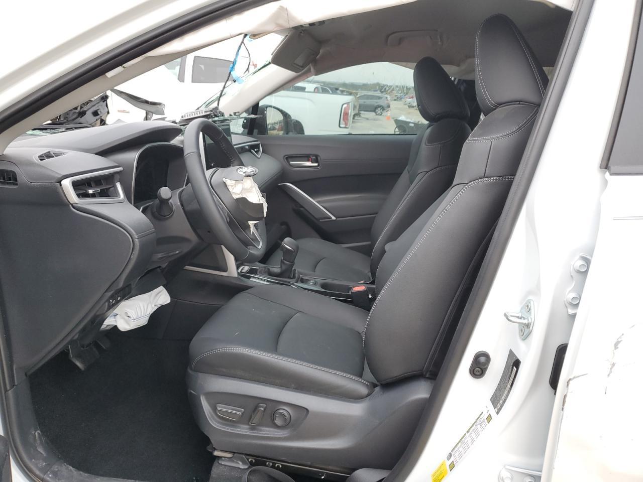 2024 TOYOTA COROLLA CR - Image 7
