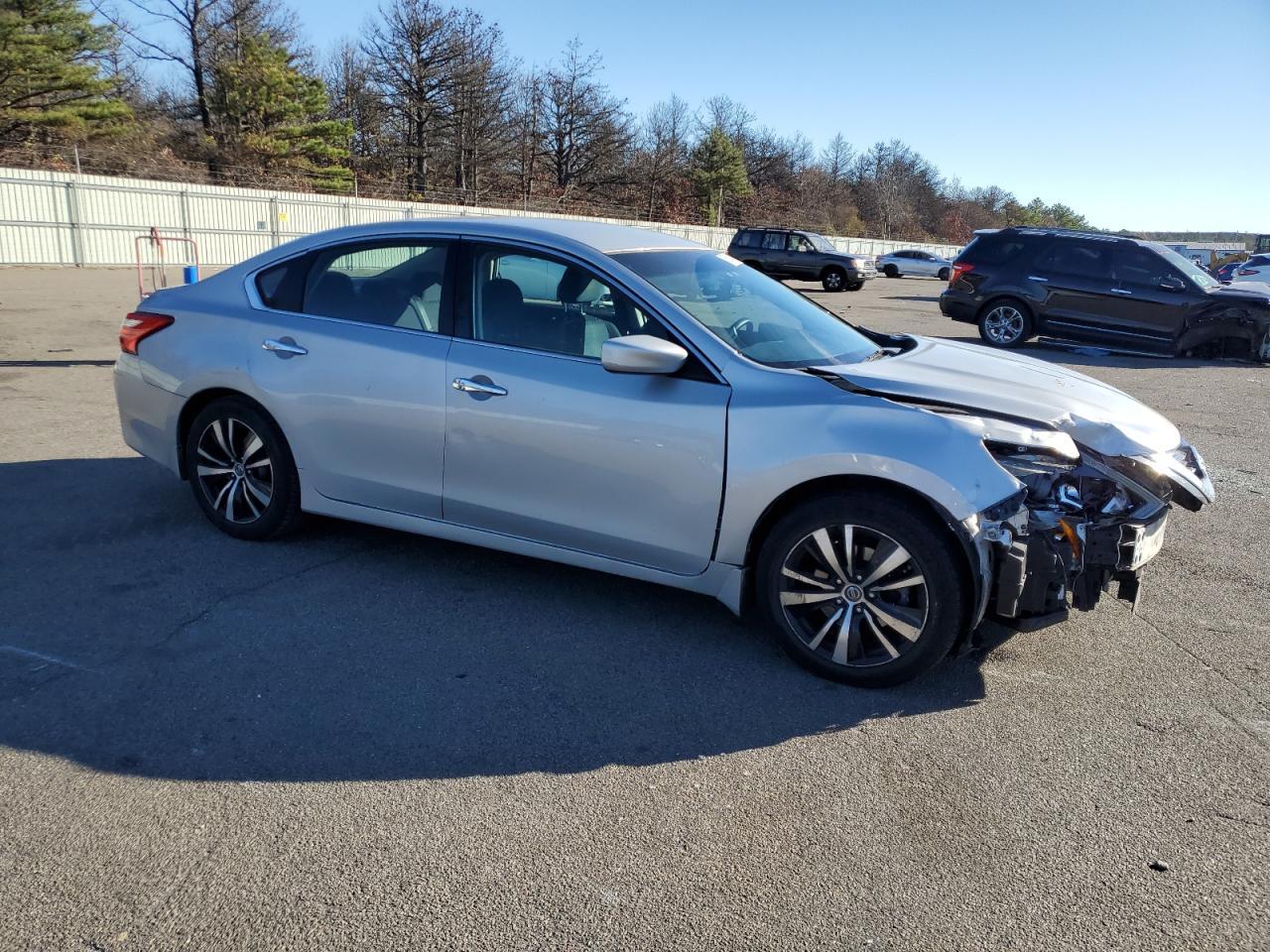 2017 NISSAN ALTIMA 2.5 - Image 4