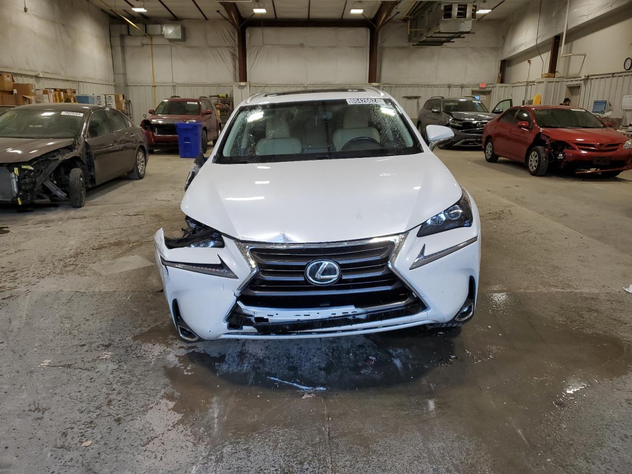 2017 LEXUS NX 200T BA - Фото 5