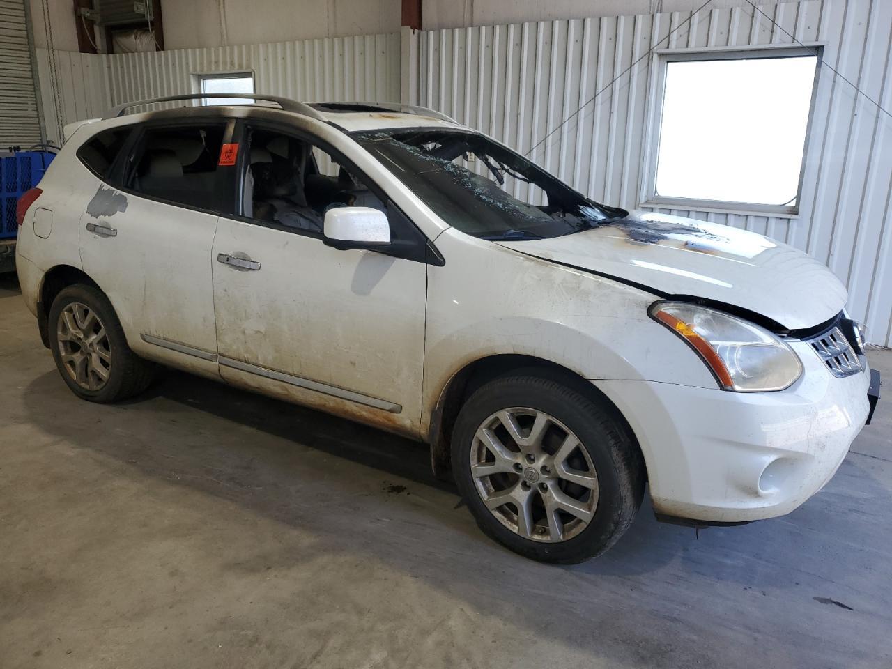 2013 NISSAN ROGUE S - Image 4