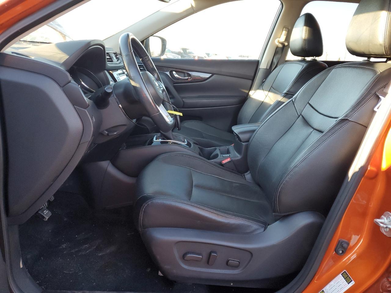2017 NISSAN ROGUE SV - Image 7