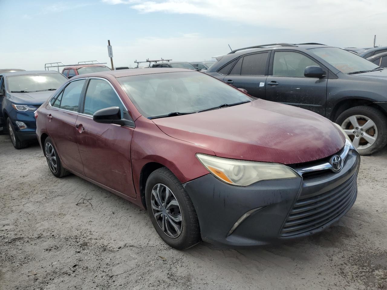 2016 TOYOTA CAMRY LE - Фото 4