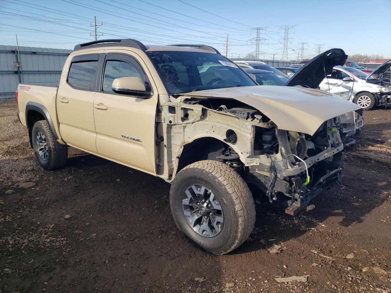 2017 TOYOTA TACOMA DOU - Фото 4