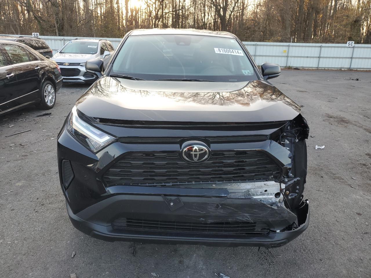 2023 TOYOTA RAV4 LE - Фото 5