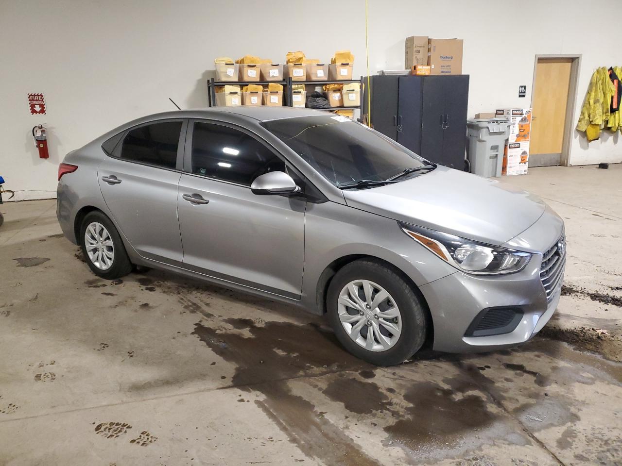 2021 HYUNDAI ACCENT SE - Фото 4