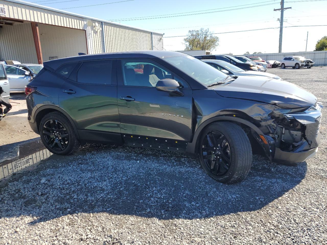 2022 CHEVROLET BLAZER 2LT - Image 4