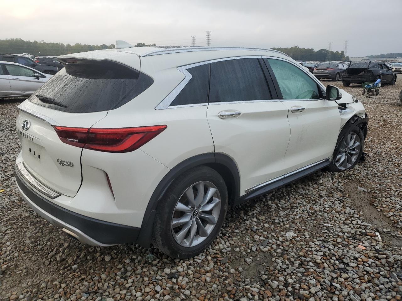 2019 INFINITI QX50 ESSEN - Фото 3