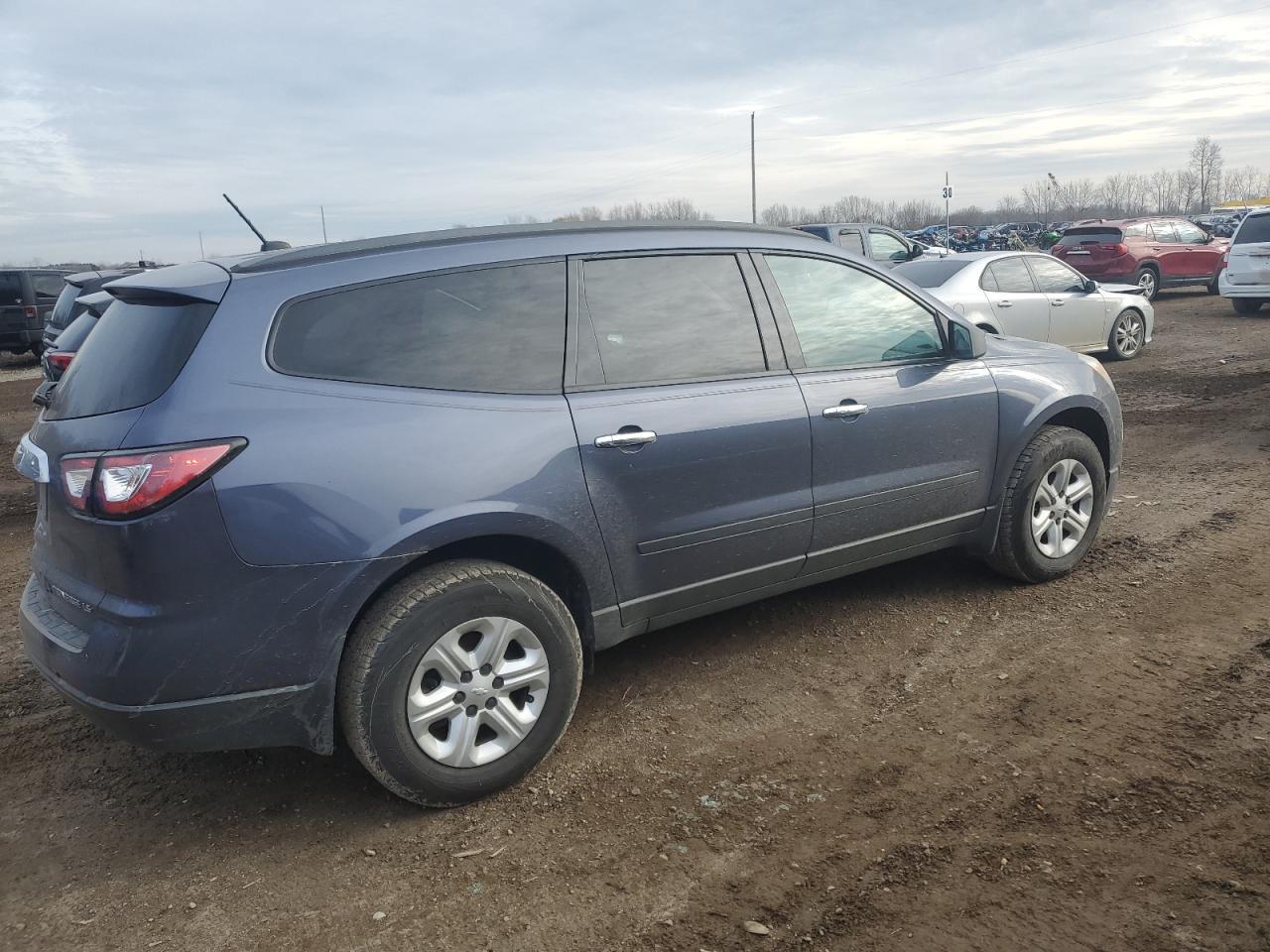 2014 CHEVROLET TRAVERSE L - Image 3
