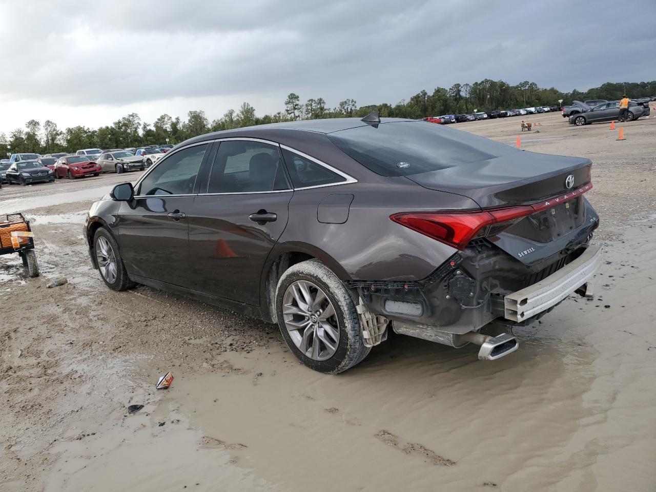 2019 TOYOTA AVALON XLE - Image 2