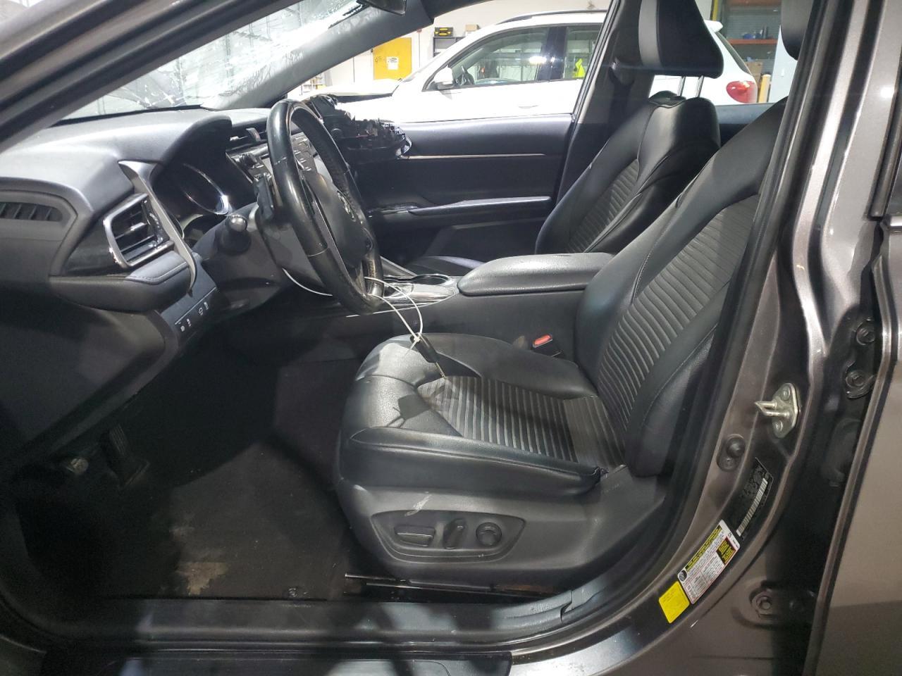 2020 TOYOTA CAMRY SE - Image 7